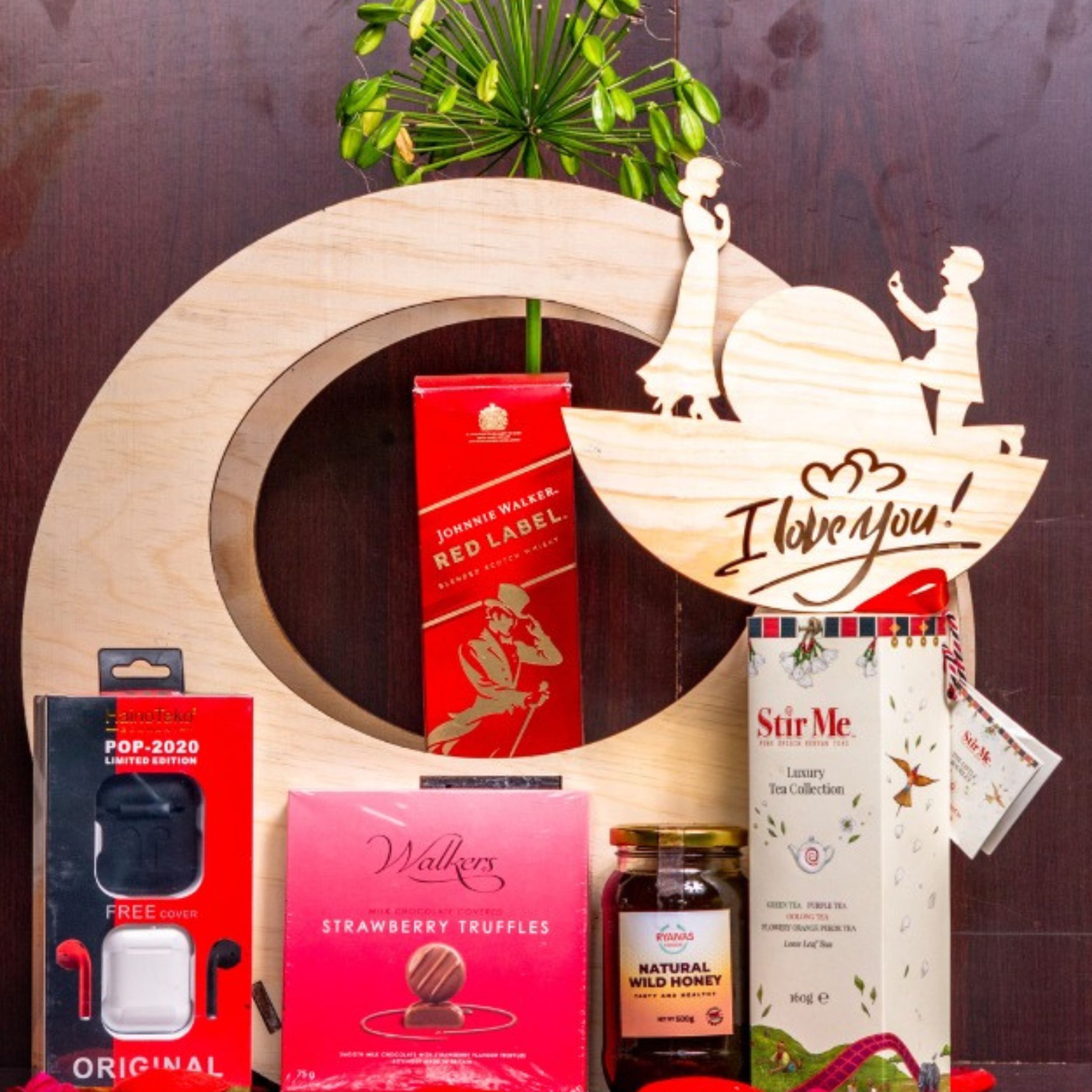 Precious Giftz festive Christmas gift hamper presentation